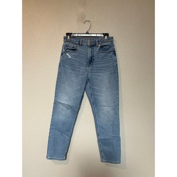 American Eagle Light Medium Wash Mom Jean Size 2 *SHORT* Modal/Recycled/Cotton - Picture 1 of 10